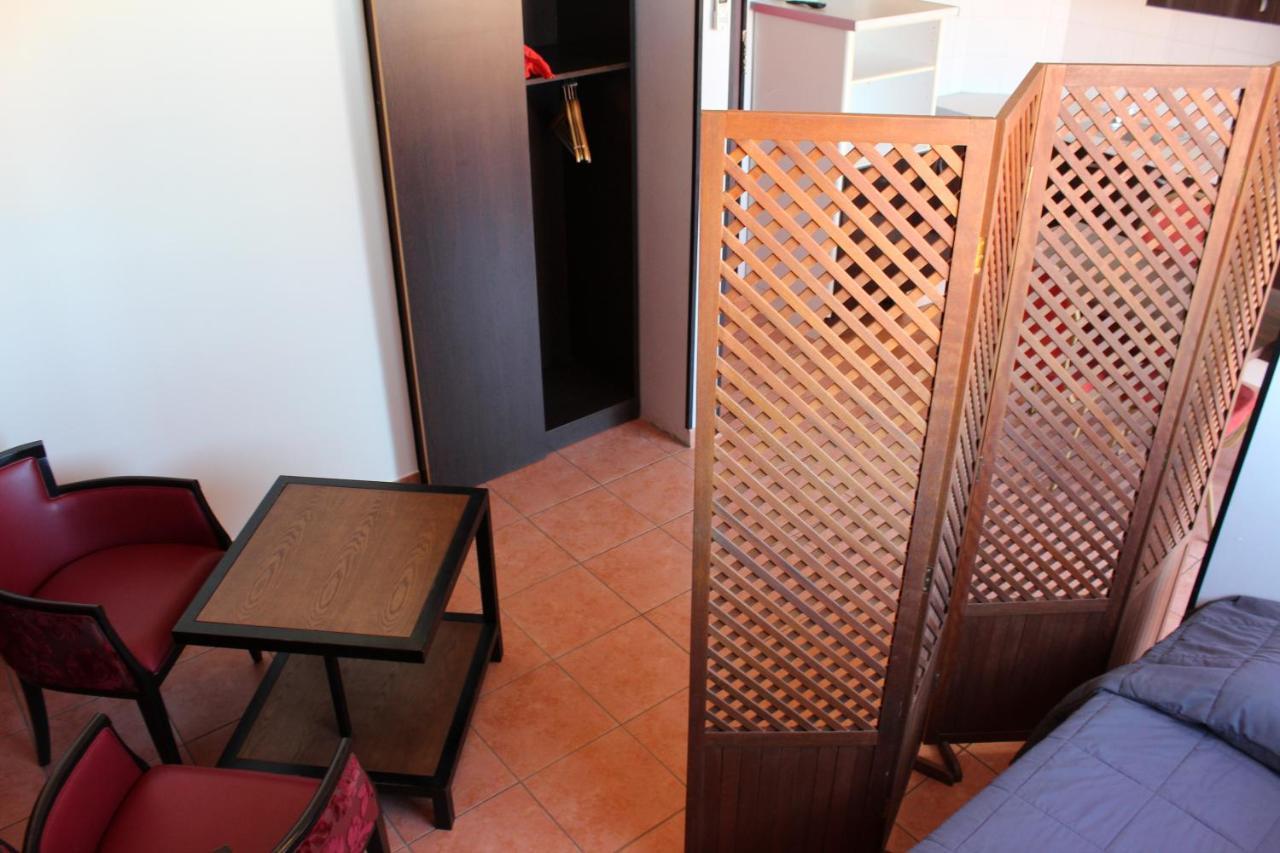 Hôtel L'Hacienda Martigues Buitenkant foto