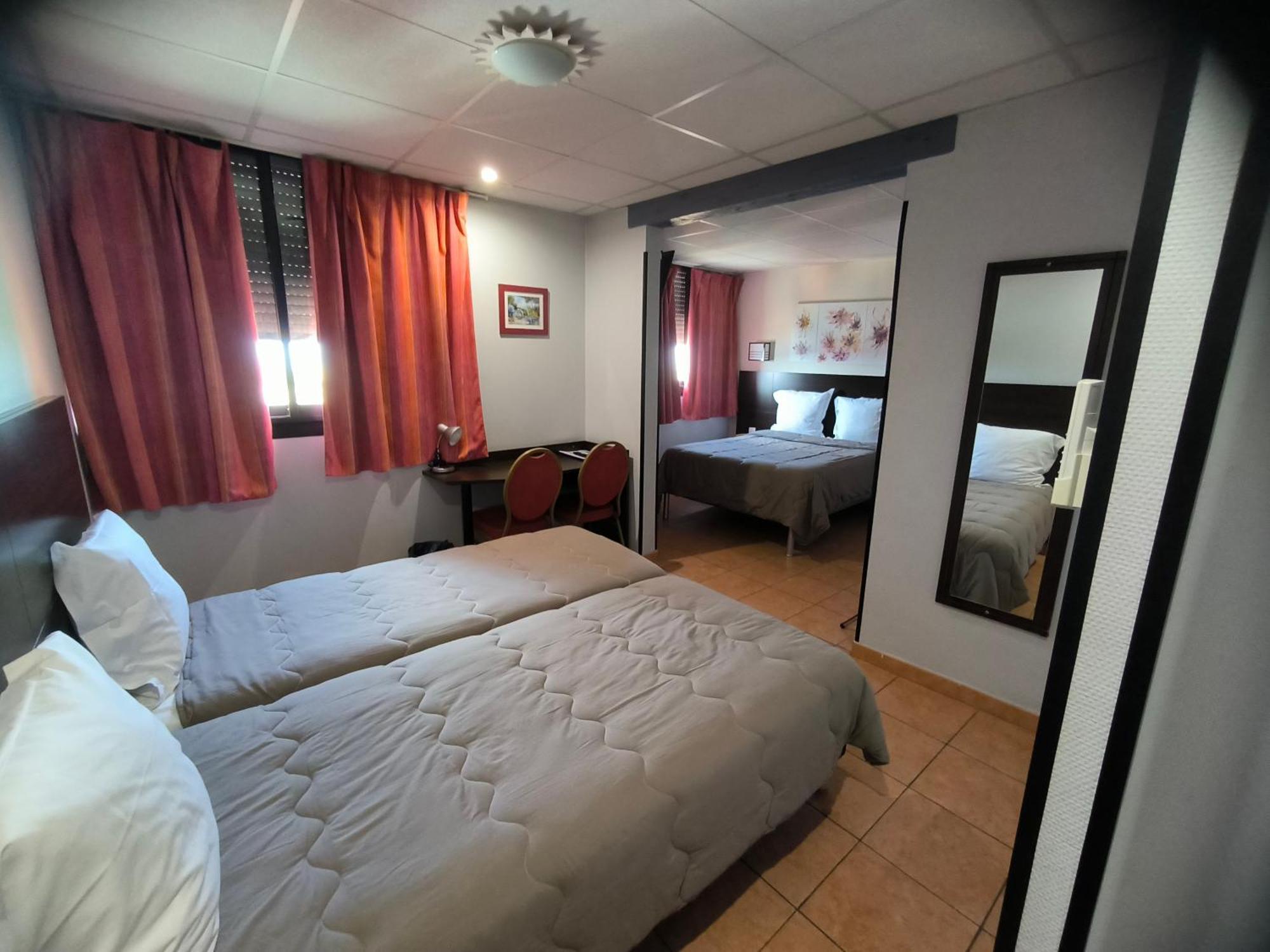 Hôtel L'Hacienda Martigues Buitenkant foto